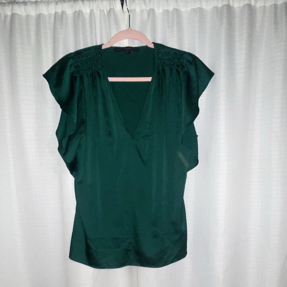 White House Black Market Women's S Green Solid V-Neck Sleeveless Chiffon Blouse
